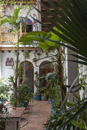 patio_med