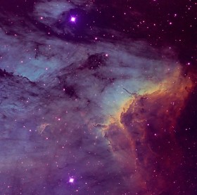 IC5070 in Hubble Pallette