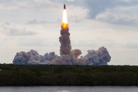 STS-134-4175STS-134 Astronaut Road