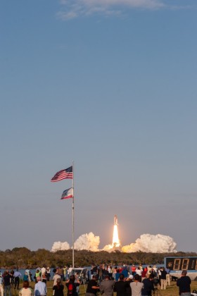 STS-133-0035