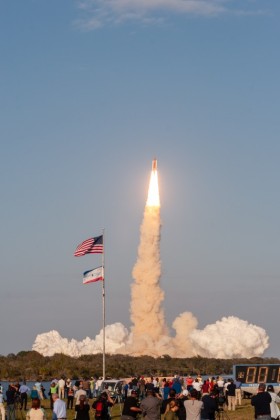 STS-133-0043