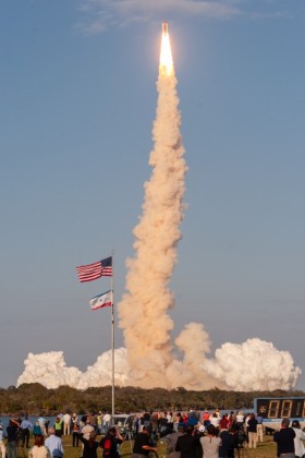 STS-133-0048