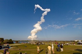 STS-133-3404