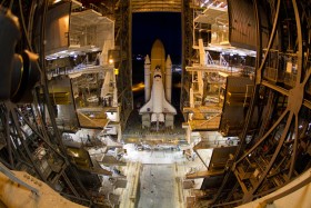 VAB/Atlantis Tour during Final Rollout