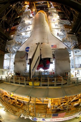 VAB/Atlantis Tour during Final Rollout
